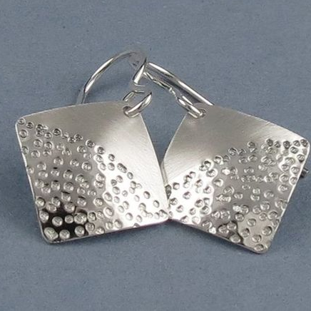 Pendientes cuadrados vintage bañados en plata