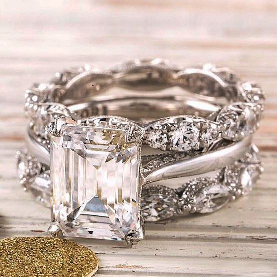 Anillo Vintage de Plata con Brillantes
